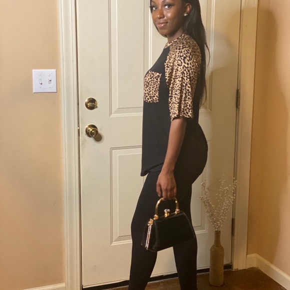 2-Piece Set - Picture 2 of 5